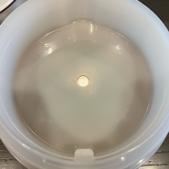 TaoTronics Essential Oil Aroma Diffuser with Remote - Picture 15 of 16